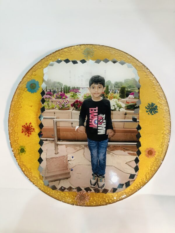 customised resin photo frame front